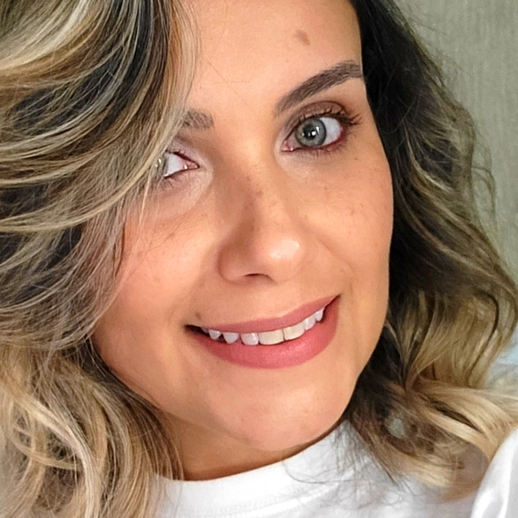 Meet your Posher, Yahaira - Picture 1 of 8